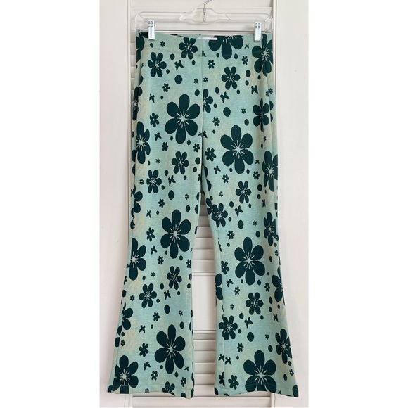 SOLD :: UO Bryn Pull-On Flare Pant in Blue Multi - Picture 6 of 9